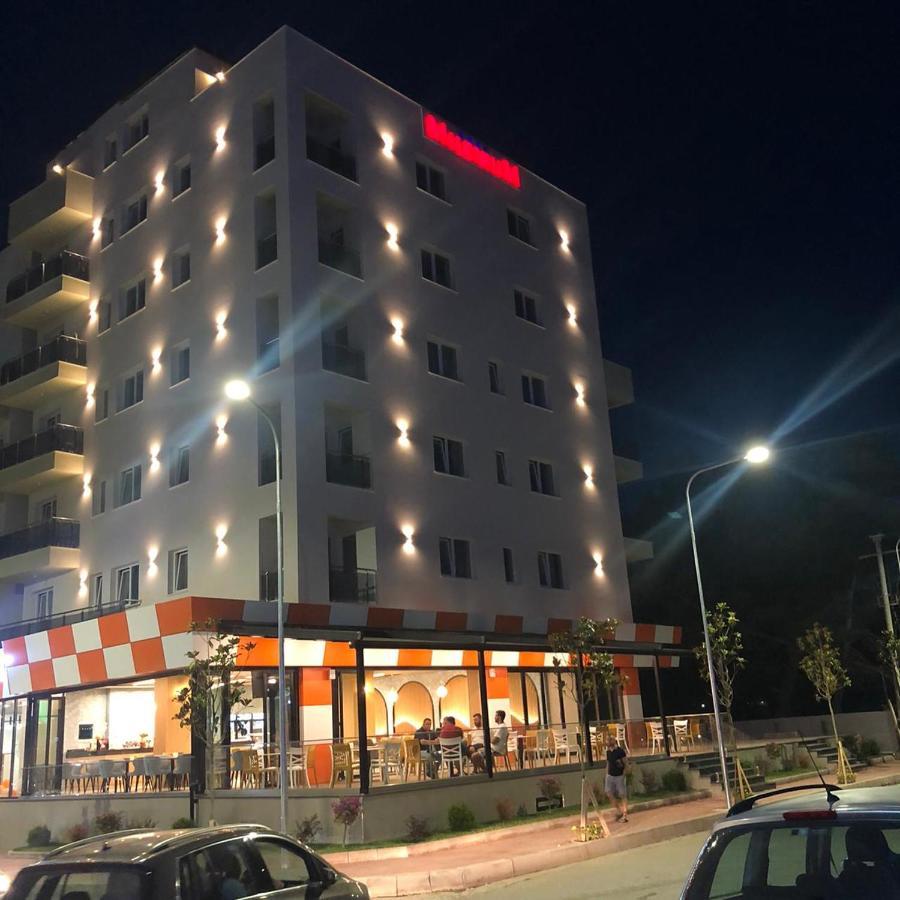 Milenium Hotel Shëngjin Exteriér fotografie