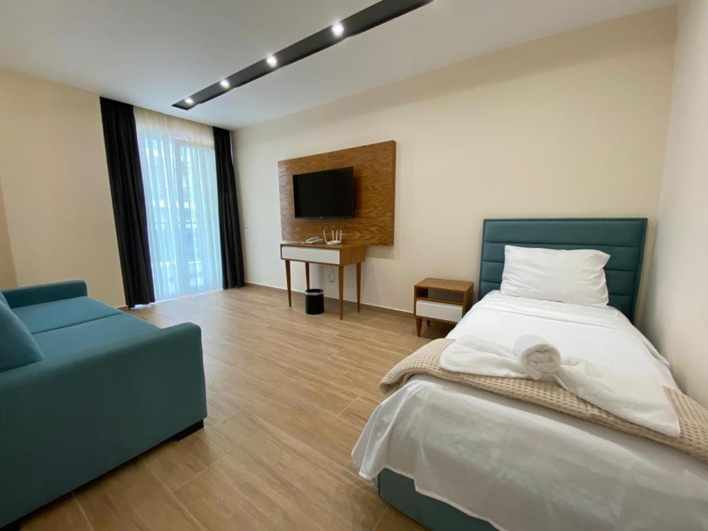 Milenium Hotel Shëngjin Exteriér fotografie
